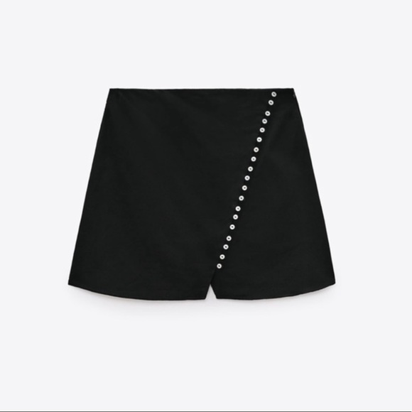 Zara linen blend black mini skirt with buttons! - Picture 3 of 7